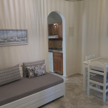 Maria Suites Platanés Oda fotoğraf