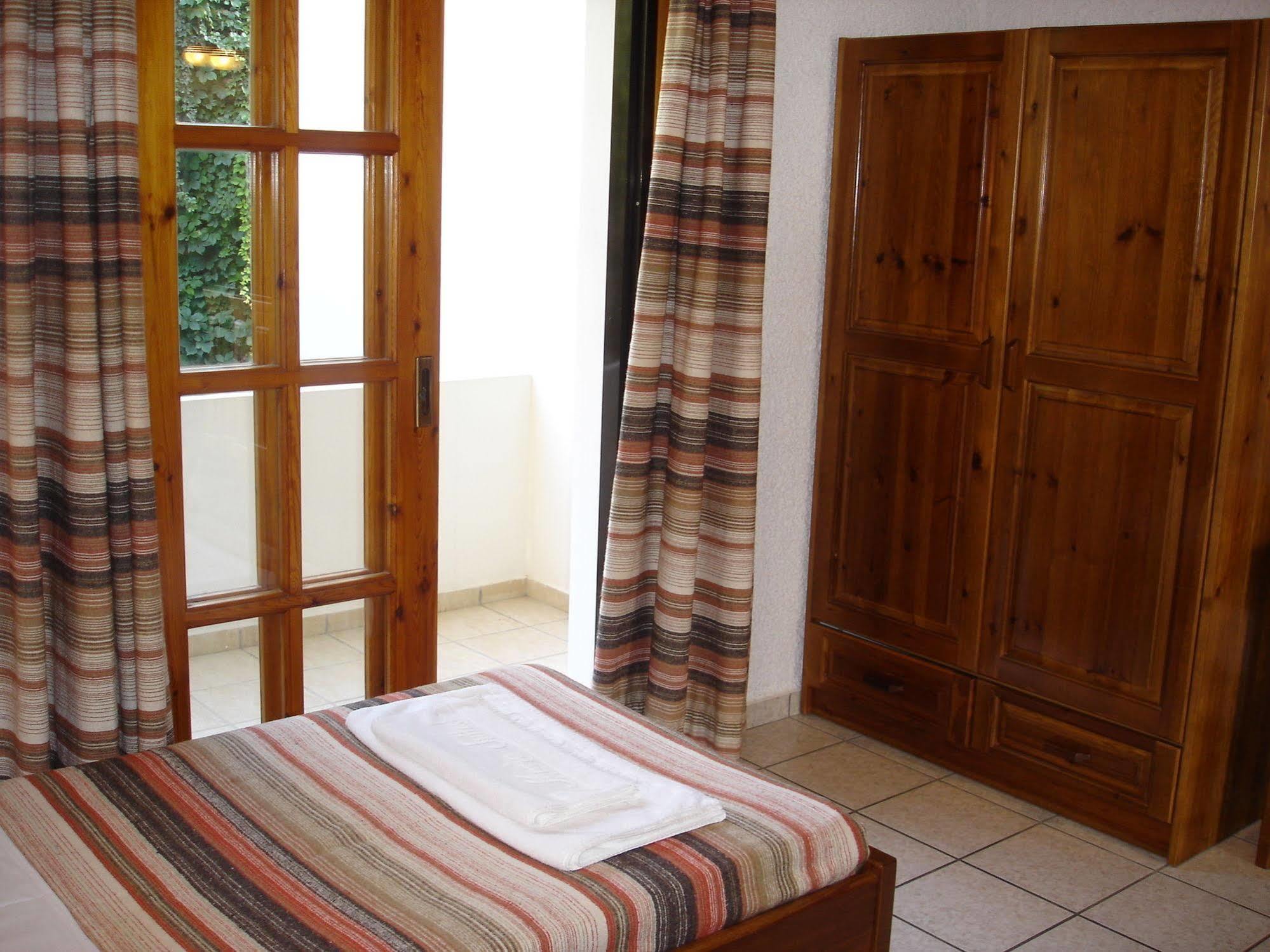 Maria Suites Platanés Dış mekan fotoğraf