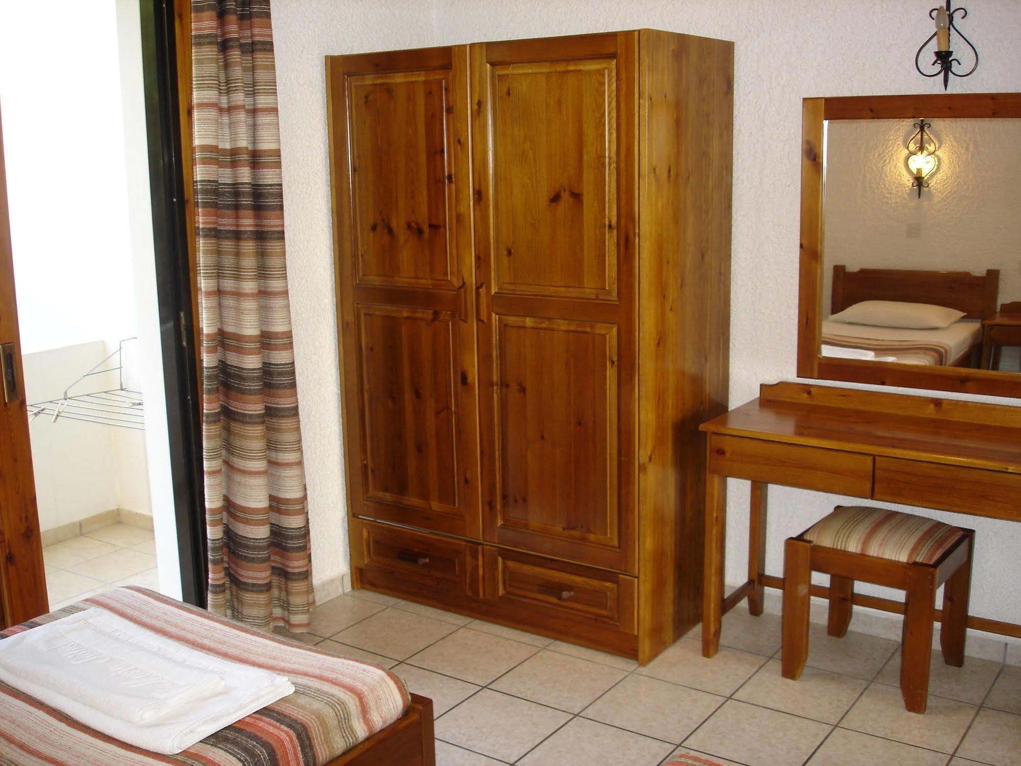 Maria Suites Platanés Dış mekan fotoğraf